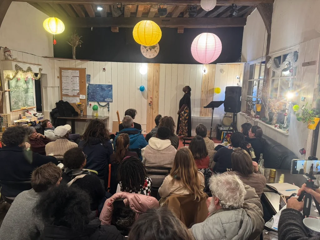 Conférences gesticulées à Joigny – 00003